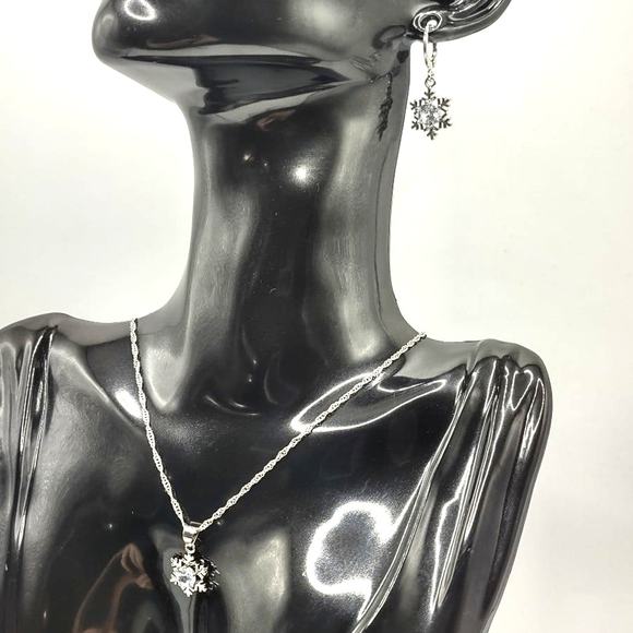 snowflake-christmas-brooch-  925 Silver Snowflake Necklace Earrings Set CZ Diamonds Winter Fashion Gift NEW